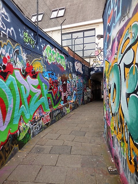 ghent-graffiti-street-2