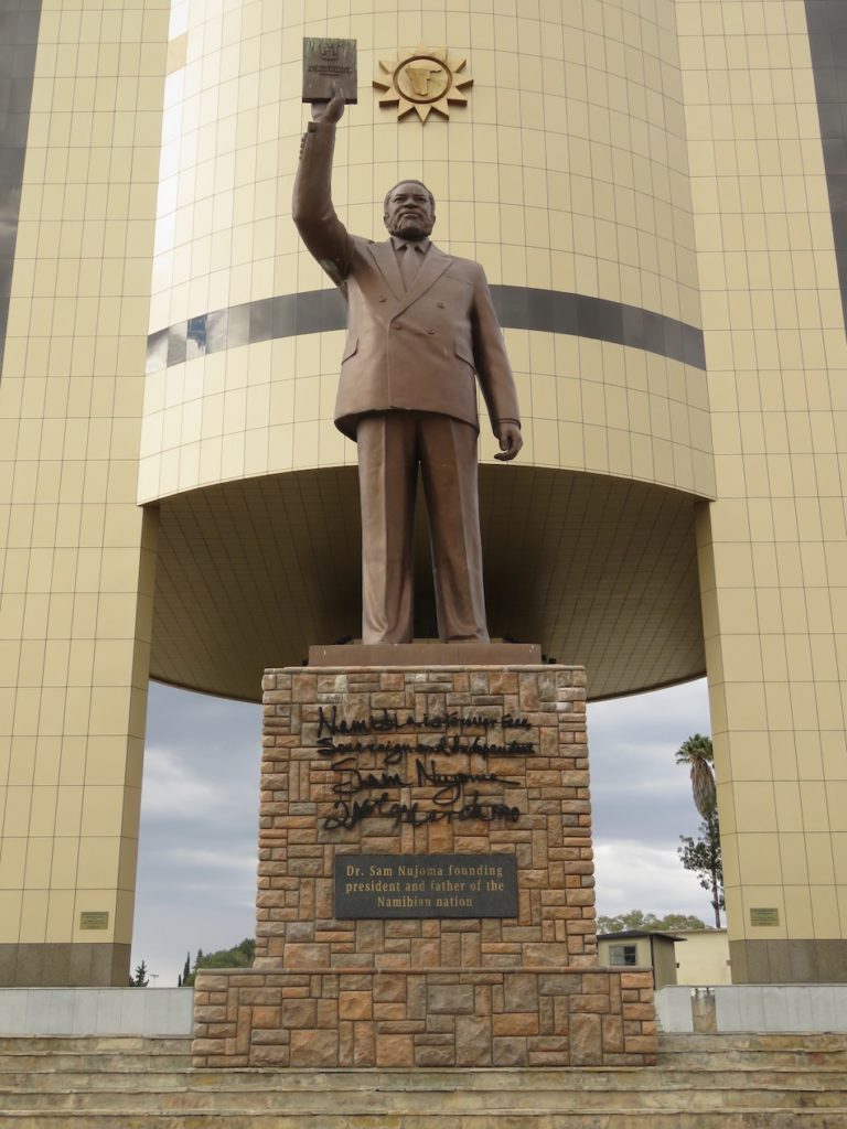 statue Sam Nujoma Namibia road trip