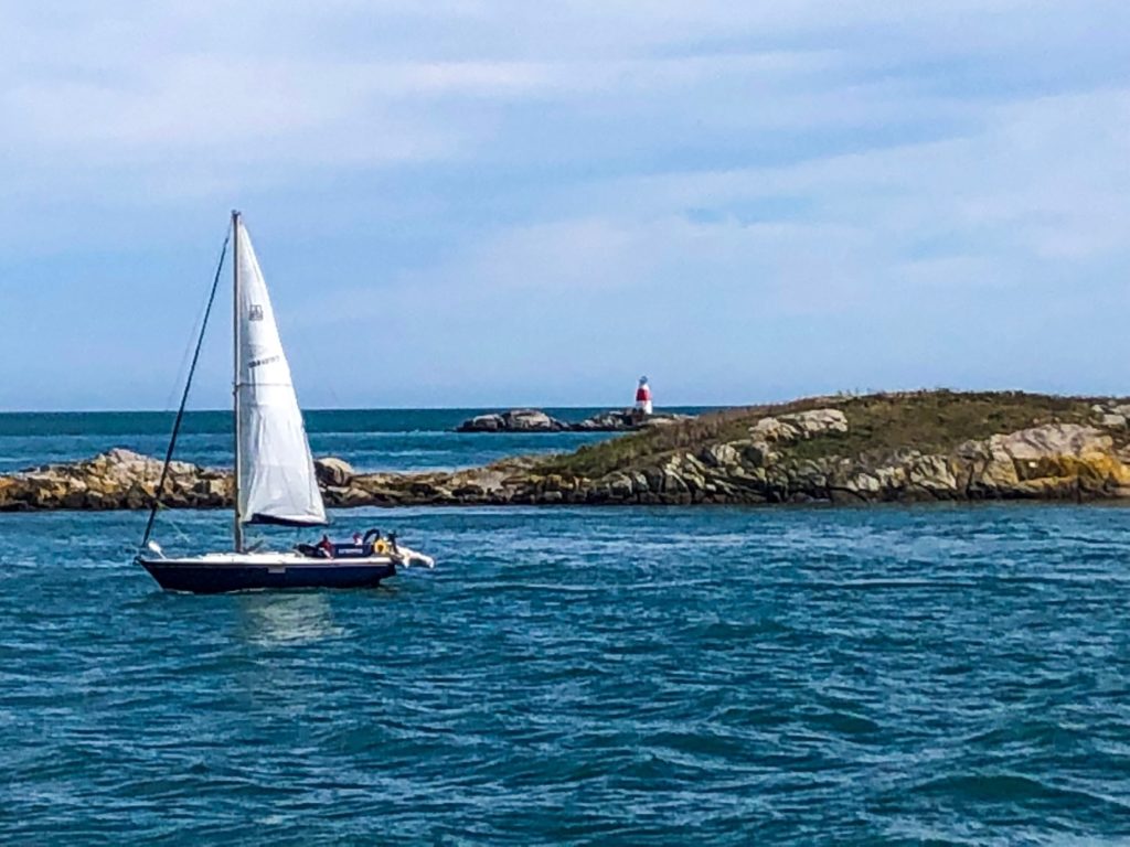 sailboat Colliemore Harbor