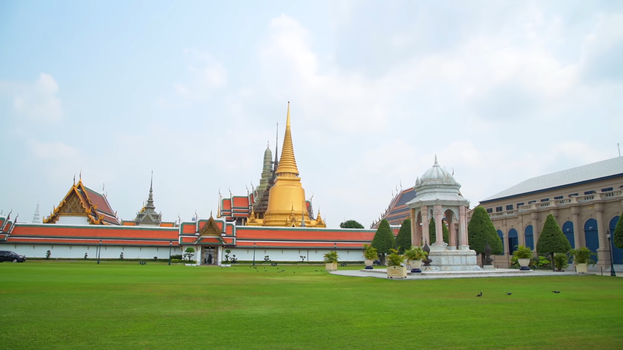 Grand Palace places to visit in Bangkok